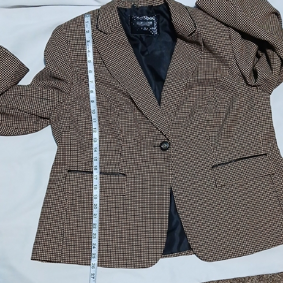 John Meyer Collection Classic Checkered Blazer - Picture 4 of 11